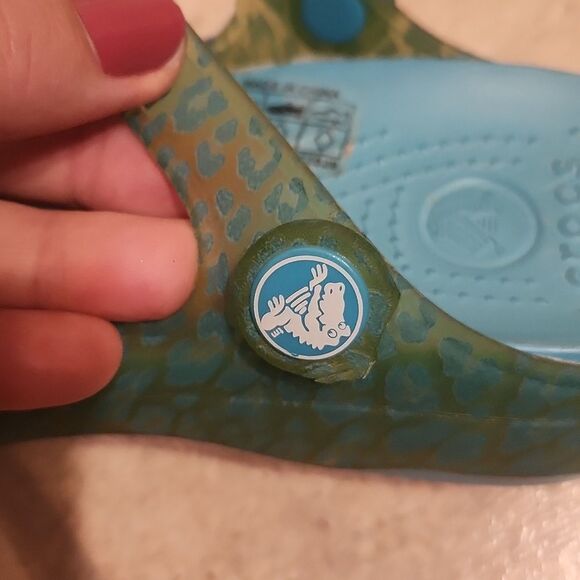 Crocs Women's "Carlie" Blue & Green Leopard-Print Mary Jane Clogs Size 6 - Picture 7 of 11